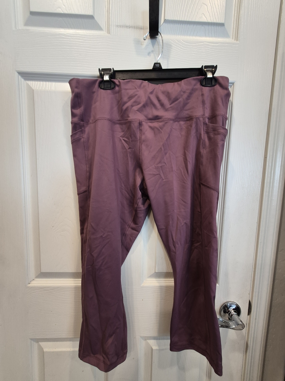 Avia Mauve Cropped Leggings
